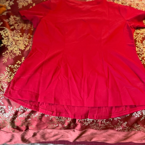 New Healing hands red scrub top - Picture 5 of 6